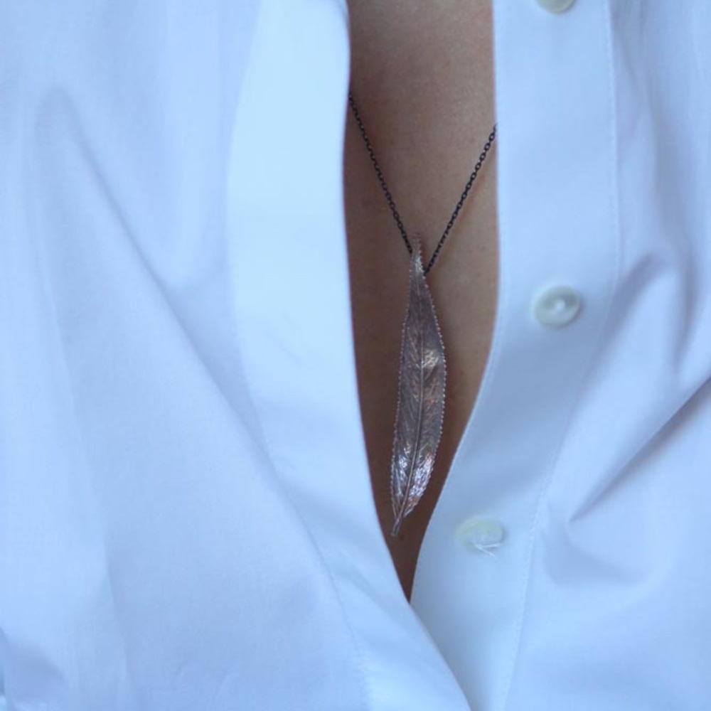 Willow leaf pendant in silver